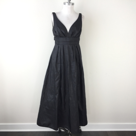 vineyard collection Dresses & Skirts - Vineyard Collection 8 Black Formal Evening Gown